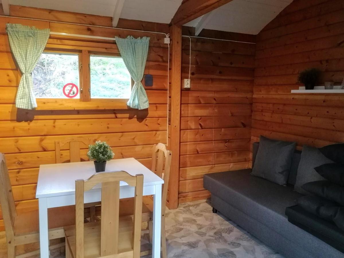 Yxningens Holiday Homes, Cottages And Camping Gusum ภายนอก รูปภาพ